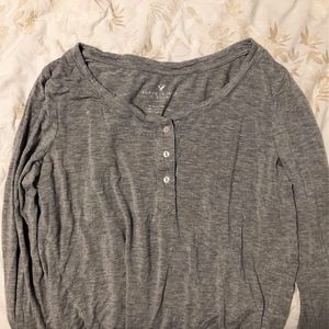 American Eagle gray long sleeve